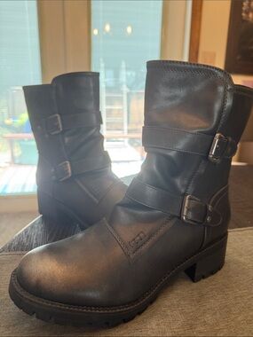 Global Win Black Buckle Strap Moto Ankle Boots